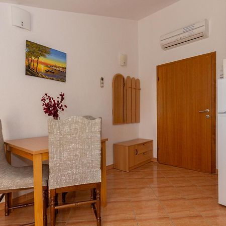 Apartments Dalmata Biograd Na Moru Luaran gambar