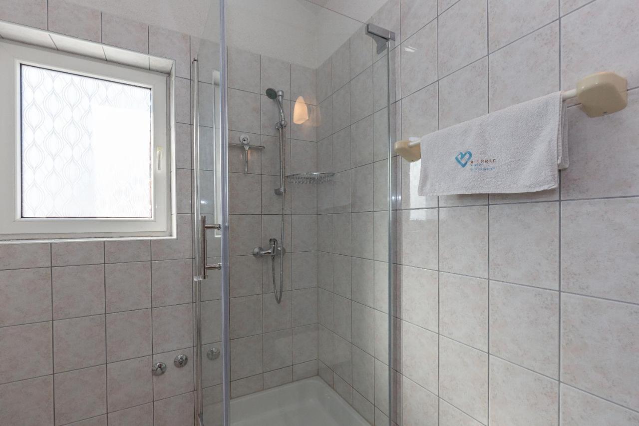 Apartments Dalmata Biograd Na Moru Luaran gambar