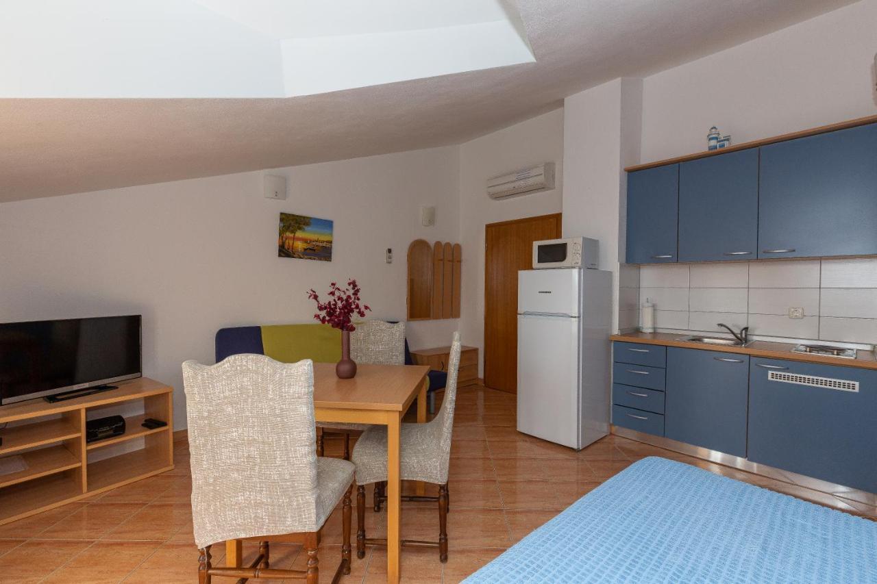 Apartments Dalmata Biograd Na Moru Luaran gambar