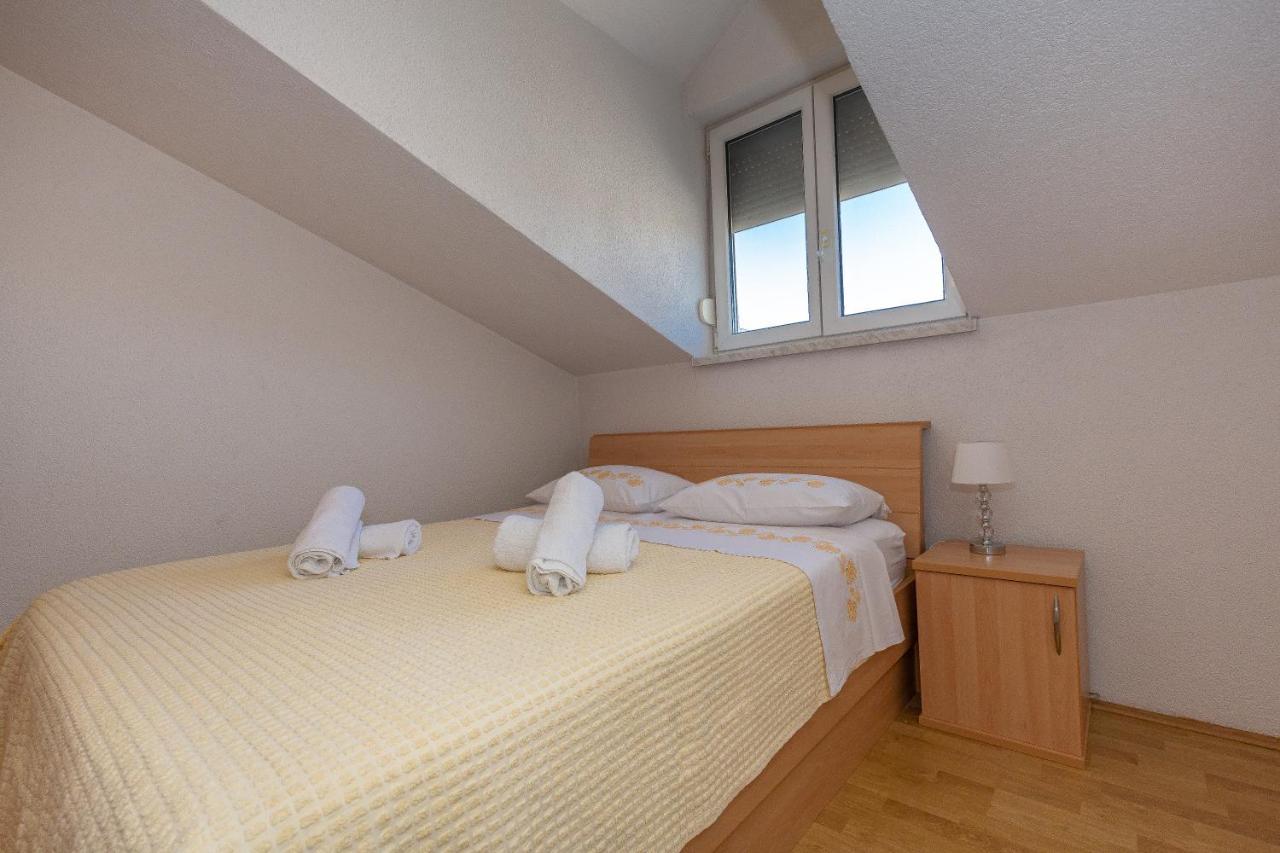 Apartments Dalmata Biograd Na Moru Luaran gambar