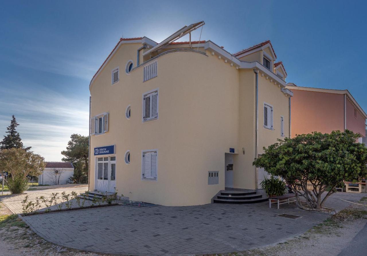 Apartments Dalmata Biograd Na Moru Luaran gambar